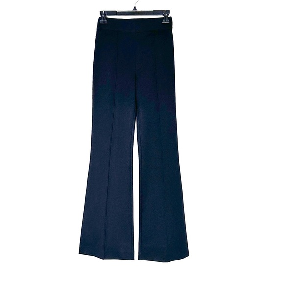 SPANX The Perfect Pant High Hi-Rise Flare Classic
Size Small - Picture 2 of 8